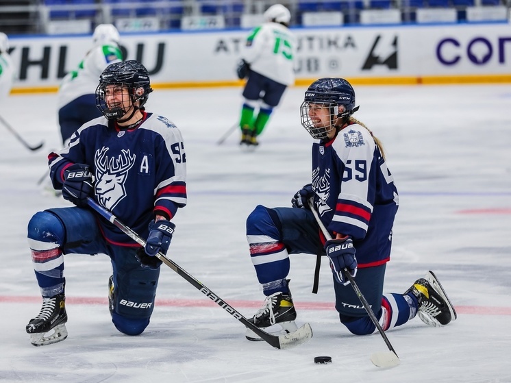 Хоккеистки "Торпедо" начнут выездную серию матчей  в Красноярске