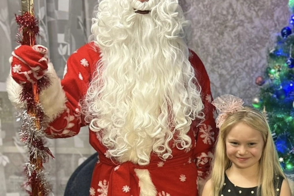 Дед Мороз и Снегурочка поздравили с праздником детей сотрудников уголовно-исполнительной системы Смоленска