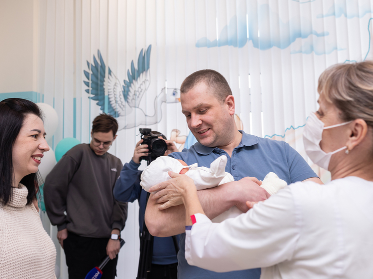 В Туле выписали первого новорожденного Года семьи