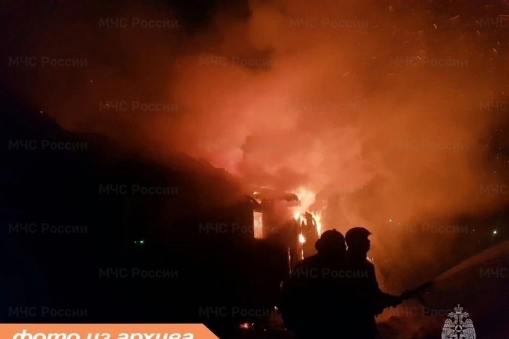 Баня сгорела в деревне Хотнежа под Волосово