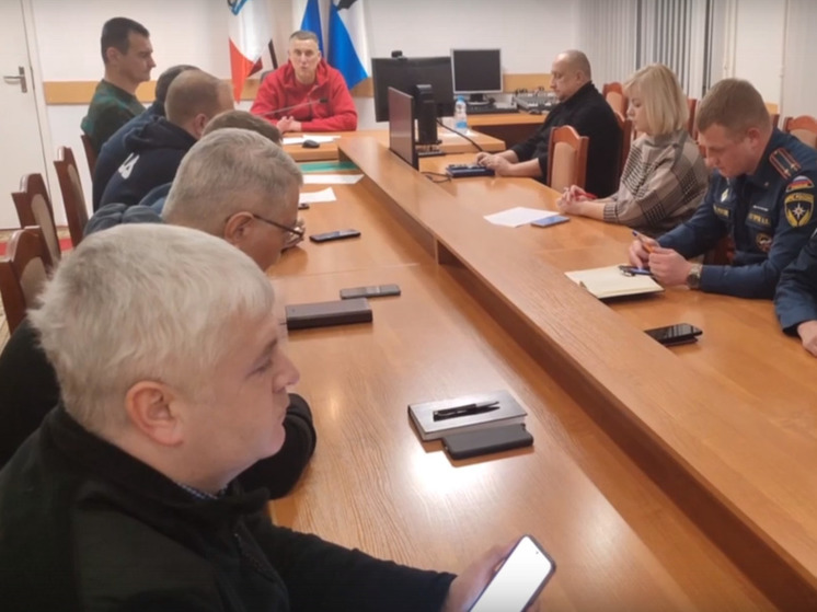 В Великом Новгороде прошло заседание КЧС по вопросам отопления и водоснабжения