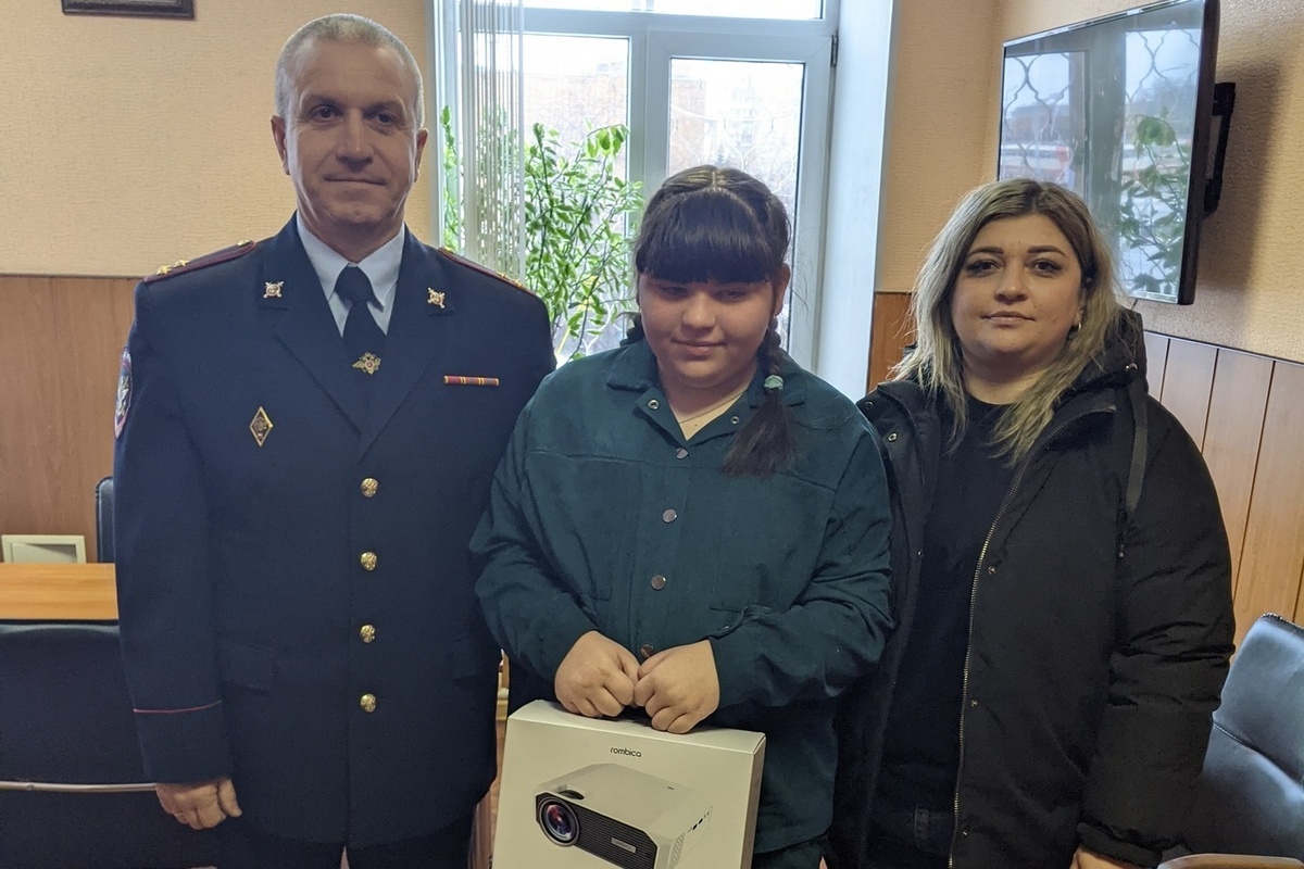 Рязанские транспортные полицейские осуществили мечту юной жительницы Скопина