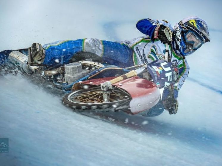 Уфимский спортсмен выступил в финале кубка России по мотогонкам на льду