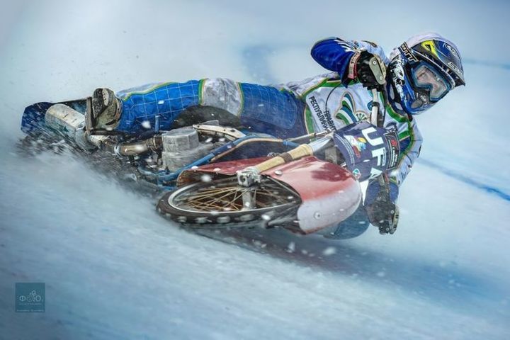 Уфимский спортсмен выступил в финале кубка России по мотогонкам на льду