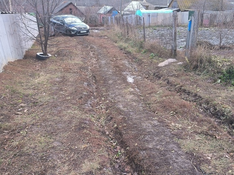 При ремонте водопровода в поселке Копенкина под Воронежем уничтожили дорогу