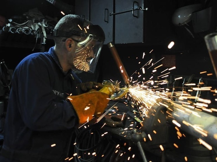 Предприятия, вошедшие в СЭЗ, создадут в ЛНР две тысячи рабочих мест