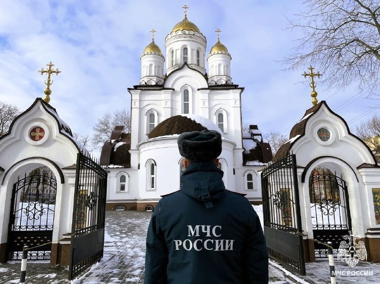 Сотрудники МЧС проверили воронежские храмы на безопасность