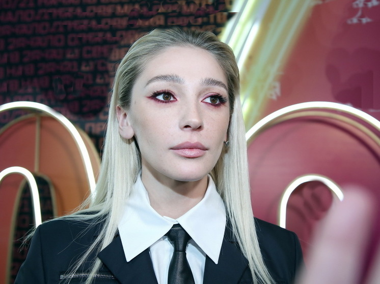 Собчак сообщила об отъезде Анастасии Ивлеевой из России после «голой» вечеринки