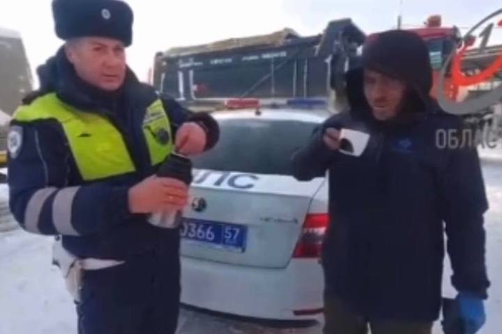 Дальнобойщикам из Дагестана помогли орловские полицейские