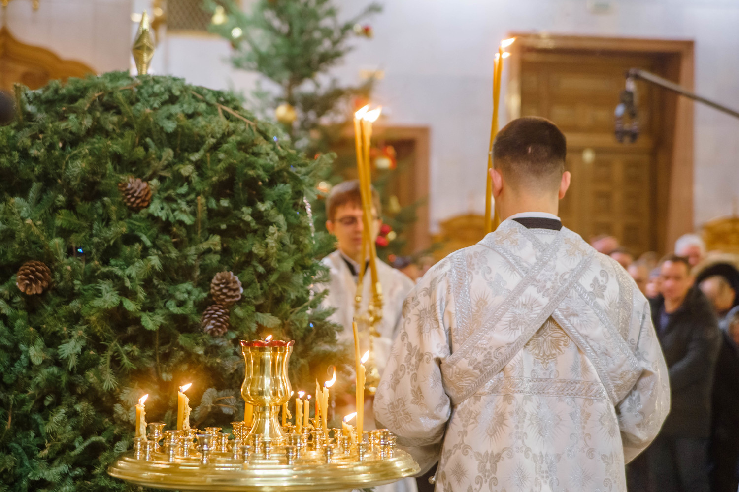 Рождественское богослужение прошло в Спасо-Преображенском кафедральном соборе Хабаровска: фото