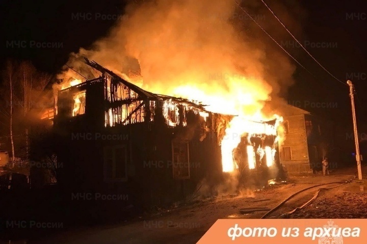 Частный дом загорелся в садоводстве «Большие пороки» под Всеволожском