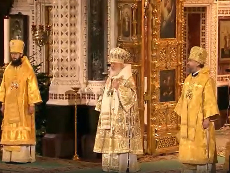 Патриарх Московский и всея Руси Кирилл в рождественском обращении призвал делиться светом Христа друг с другом