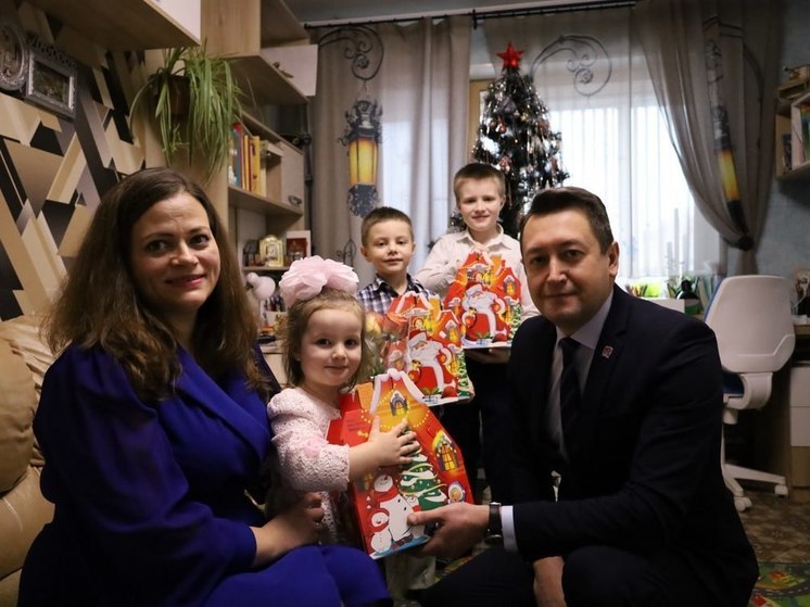 Руслан Бутов в Рождество пожелал новомосковцам веры в лучшее