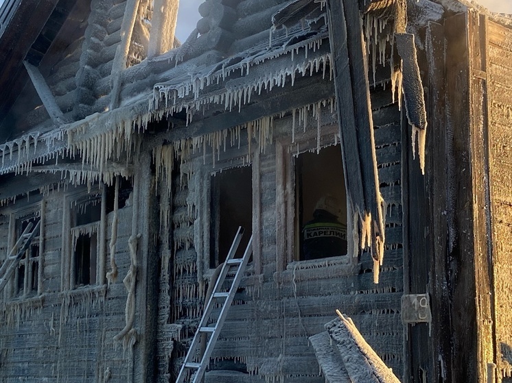 Жители Олонца начали собирать вещи для погорельцев деревни Путилица