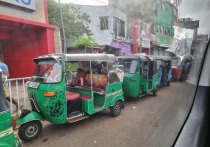 Туристический автобус попал в серьезное ДТП на Шри-Ланке в результате чего один россиянин погиб и еще девять граждан РФ получили различные легкие ранения