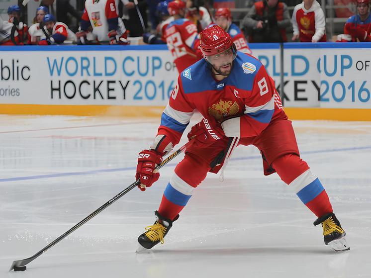 Нападающий СКА Глотов заявил, что Овечкин станет лучшим бомбардиром НХЛ