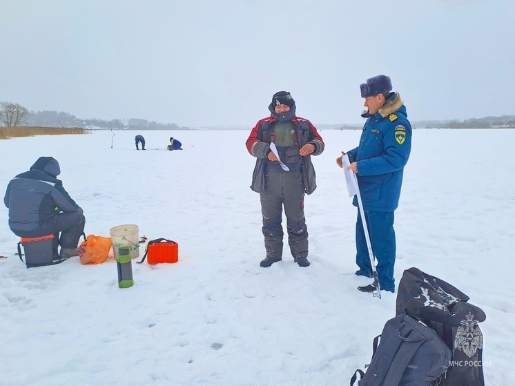 Смоленские сотрудники ГИМС провели рейд на Ольшанских карьерах