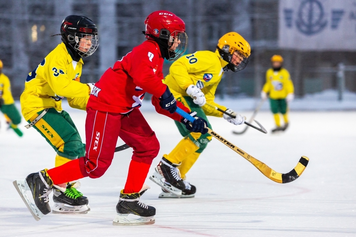 В Архангельске проходят Всероссийские юношеские соревнования по хоккею с мячом
