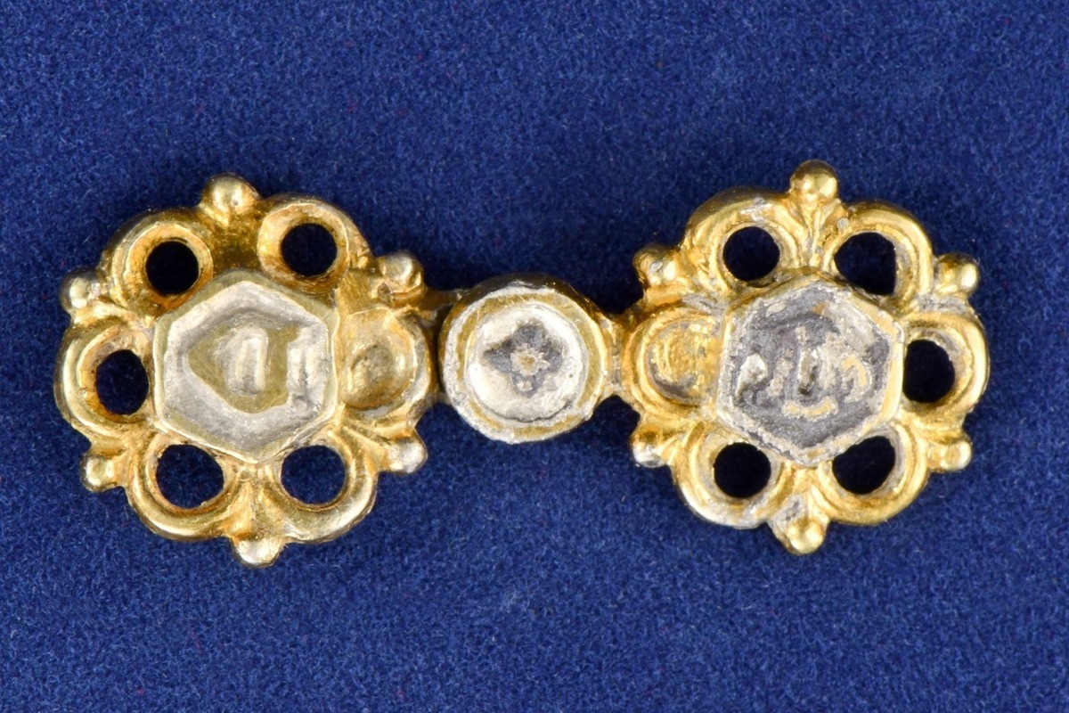 Archaeologists discovered a unique piece of jewelry during excavations of the royal palace