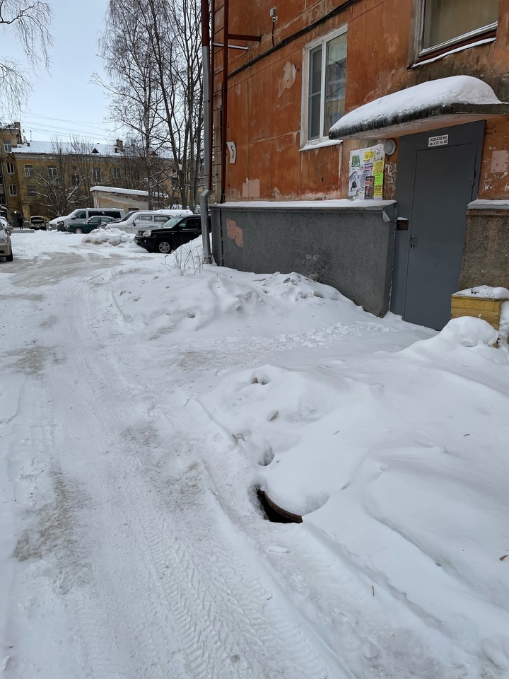 Кроме холода в квартирах жителей Петрозаводска тревожит открытый .