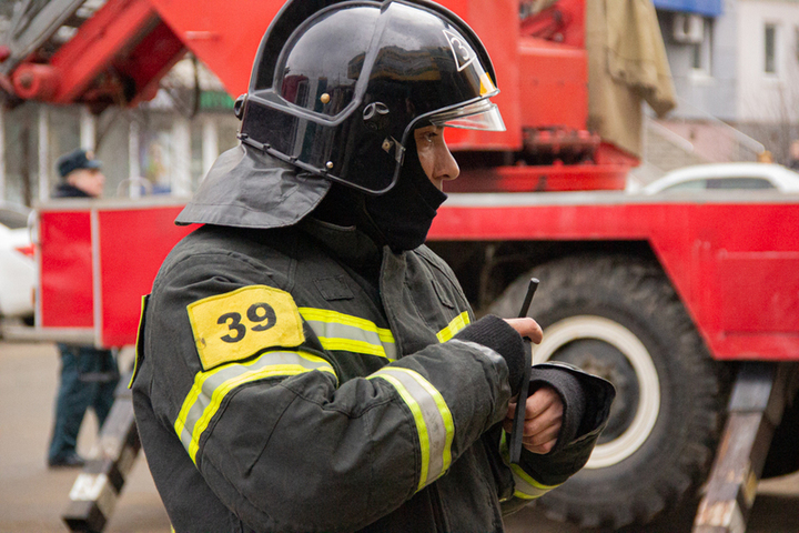 В Ясногорске Тульской области во время пожара спасли 11 человек