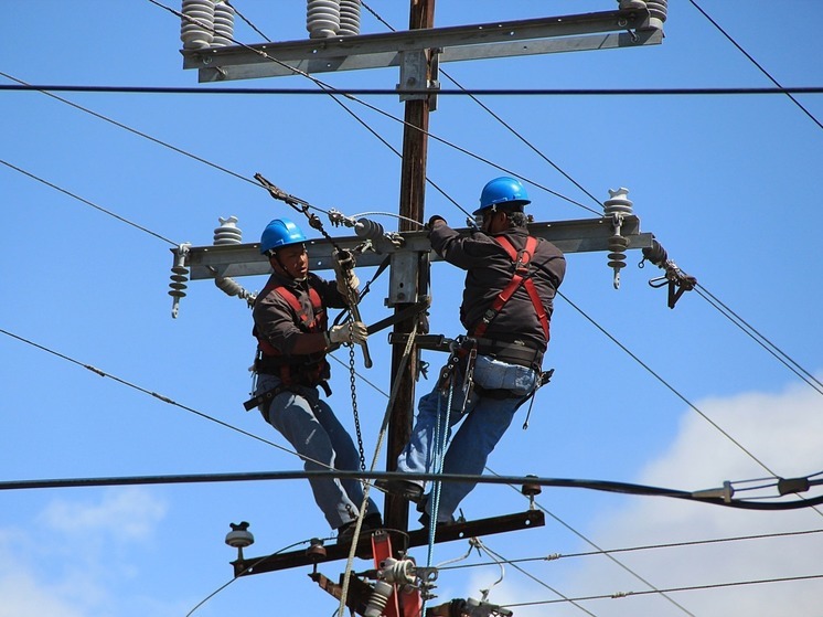 Как выбрать электричество. Стяжка для электрического теплого пола. Электрика. Как выбрать электричество. Красивое электричество.