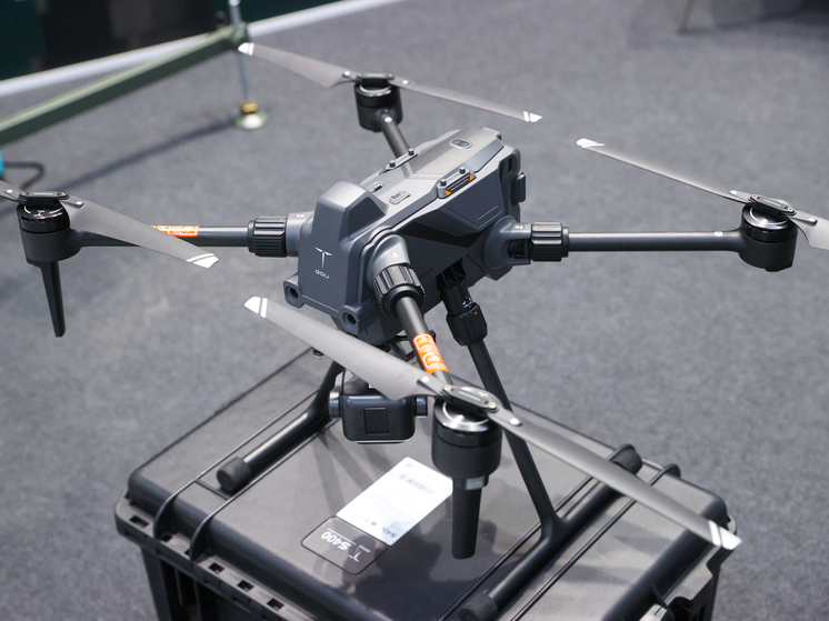 NYT: российские дроны вынуждают ВСУ ходить пешком и бросать технику