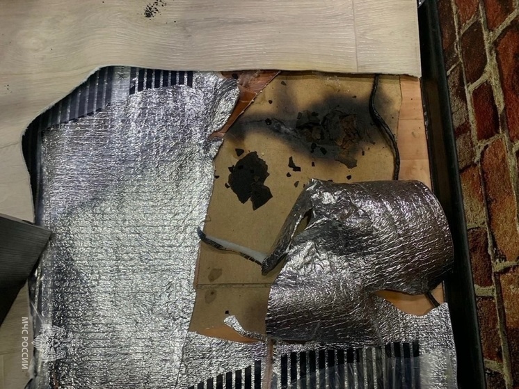 Электрический пол в Нарьян-Маре подпалил одеяло