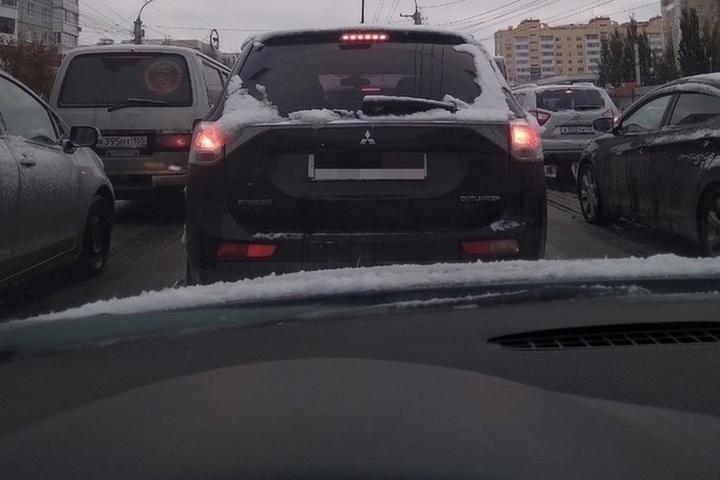 В Омске первый рабочий день после новогодних каникул начался с пробок на дорогах