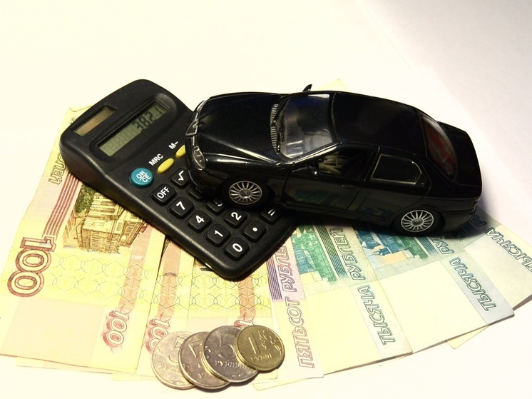 В Сахалинской области на 10% подняли зарплату медикам и учителям