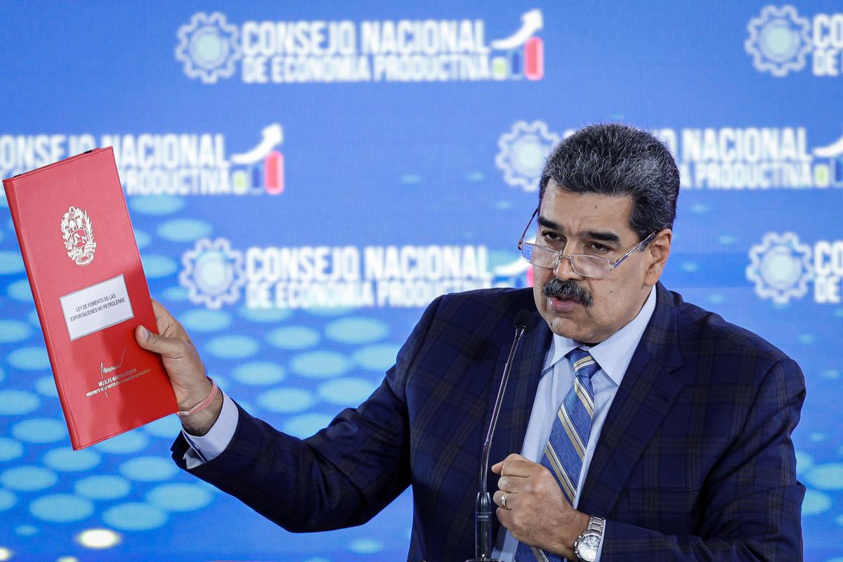 Мадуро снова заявил о правах Венесуэлы на спорный регион Эссекибо