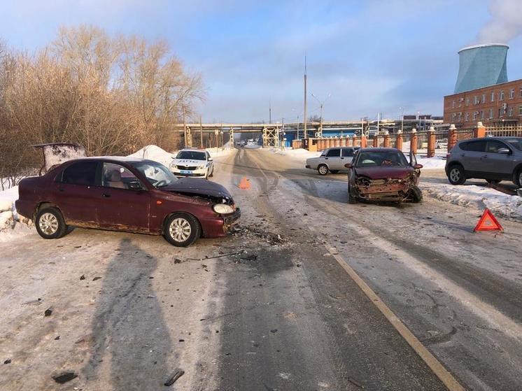 В ДТП на Южном промузле в Рязани пострадали водитель Chevrolet и двое детей