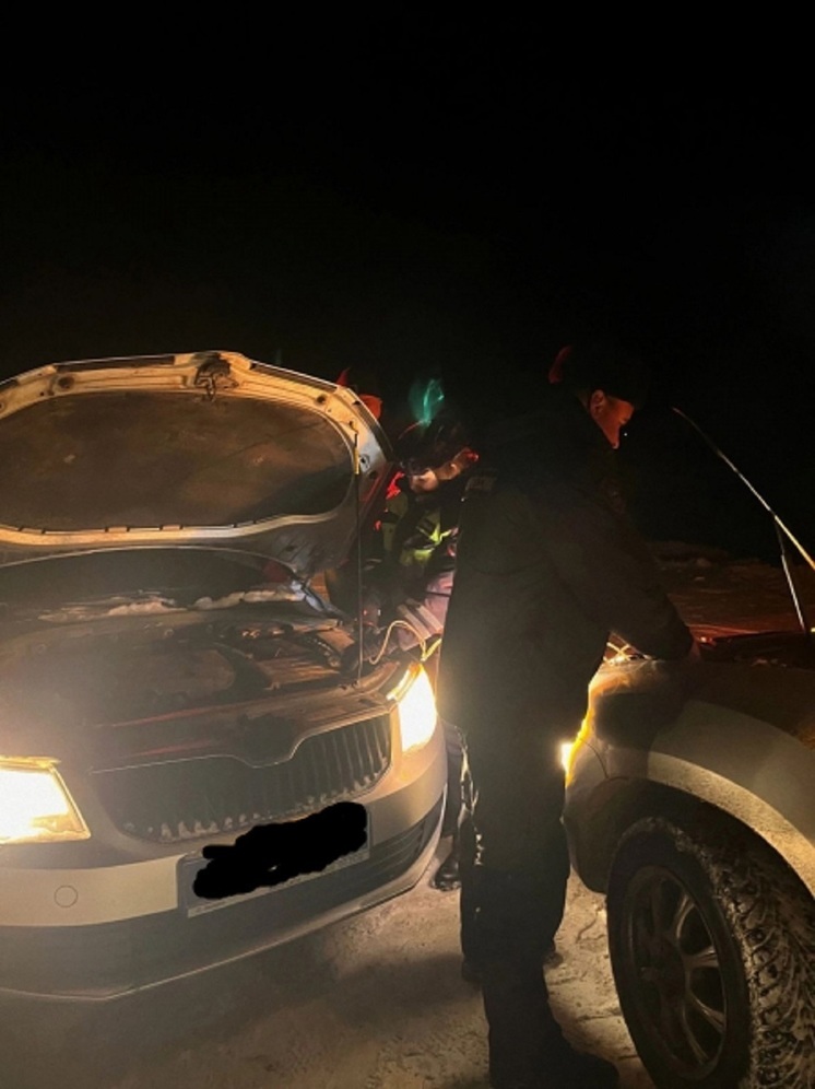 На орловской трассе едва не замёрз водитель заглохшего авто