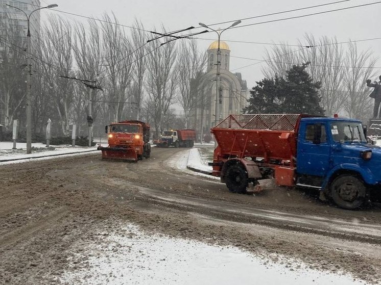 Пушилин: усиленный снегопад резко ухудшил ситуацию на дорогах ДНР