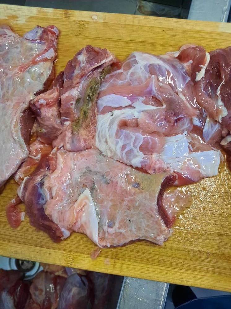 Мясом с кишечной палочкой кормили детей в садике в Минусинске