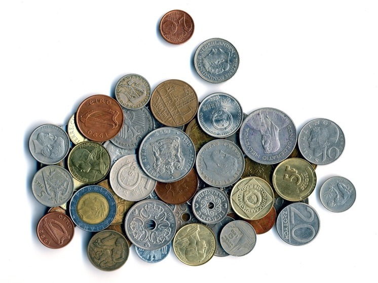 Пенсионер в Петрозаводске украл коллекционные монеты из магазина антиквариата