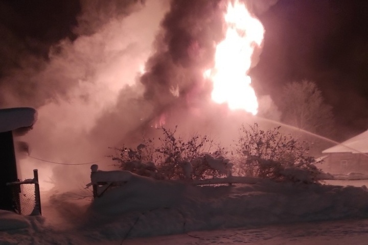 Дом начальника метеостанции в Карелии сгорел со всеми вещами, открыт сбор помощи