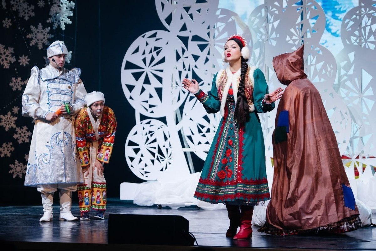 Курский губернатор подвёл итоги новогоднего сезона в учреждениях культуры