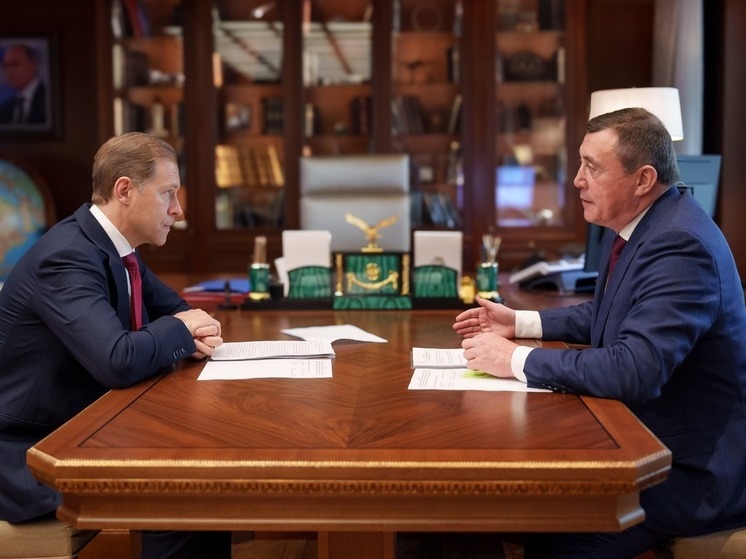 Вице-премьер Мантуров поддержал создание на Сахалине водородного кластера
