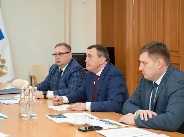 Лимаренко обсудил с главой Минобрнауки развитие образования на Сахалине