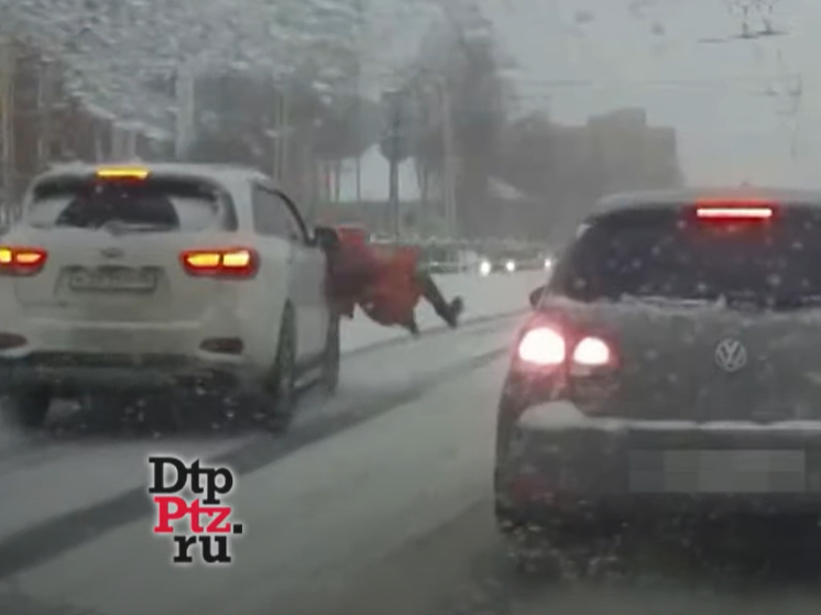 Пешеход попал под машину в Петрозаводске