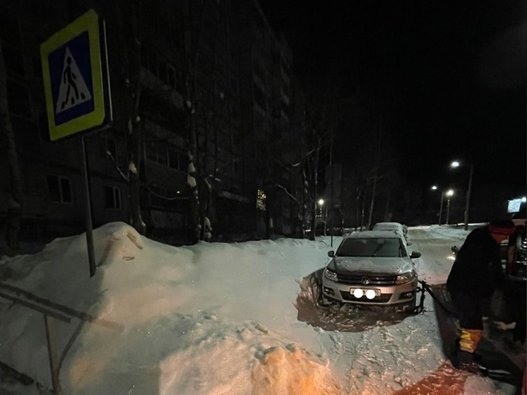 Водитель в Петрозаводске остался без колёс за неправильную парковку