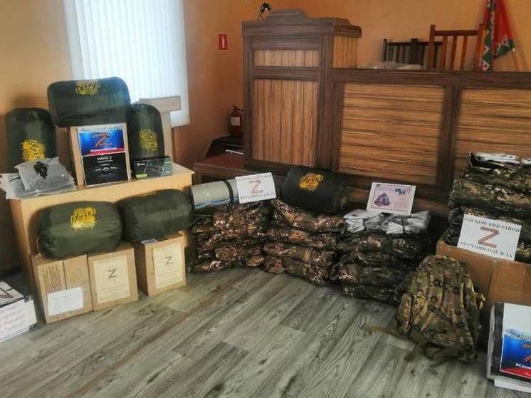 Посылку для участников СВО собрали в Сосковском районе Орловской области