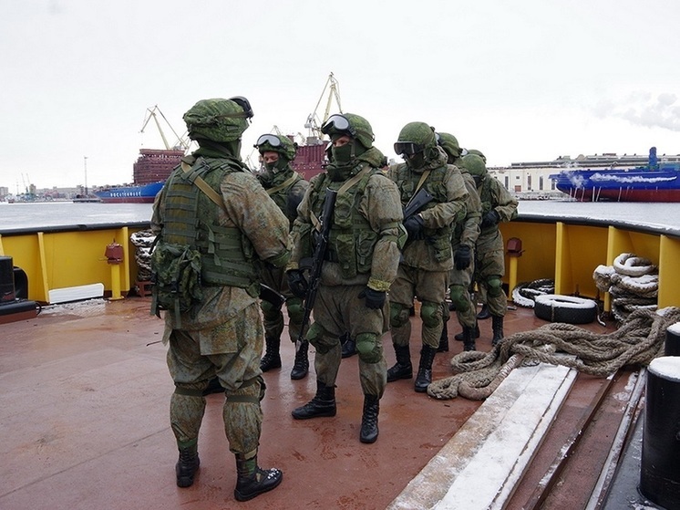 Главком ВМФ Евменов объявил о создании пяти дивизий и бригады морской пехоты в России