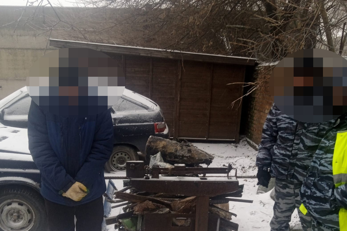 В Ростовской области мужчина украл 250 килограмм металла из поезда