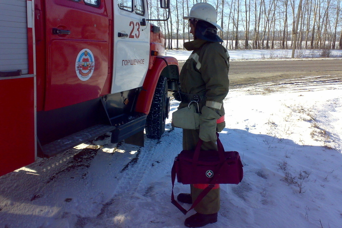 В Курской области 10 января потушили пожар в частном доме в деревне Залесье