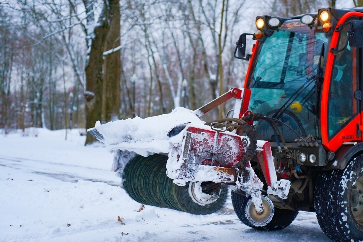 За сутки в Туле коммунальщики вывезли свыше 2 тысяч кубометров снега