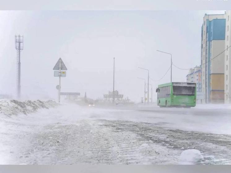 Губернаторскую дорогу в Салехарде перекрыли из-за плохой погоды