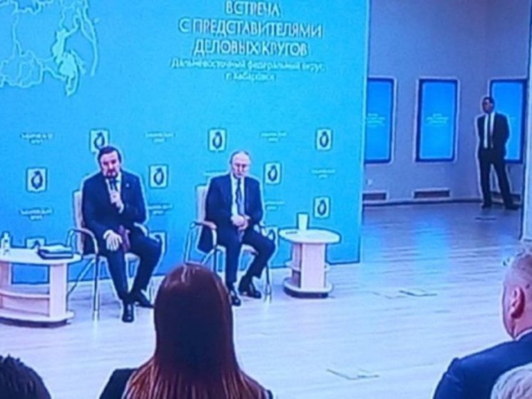 Владимир Путин обсудит с Михаилом Дегтяревым вопросы логистики