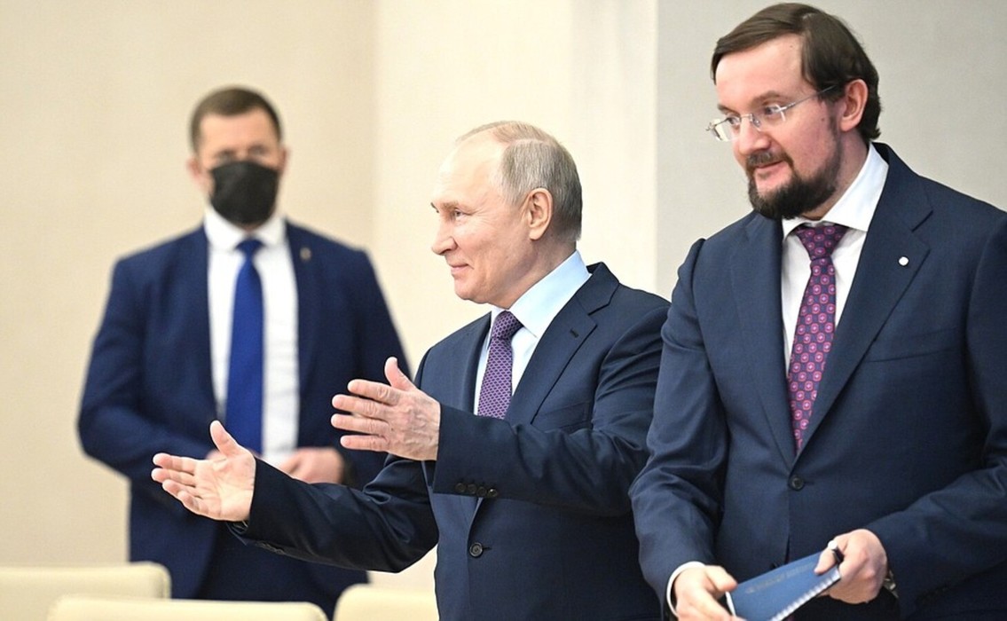 Владимир Путин встретился с дальневосточными предпринимателями: фото из ТОГУ